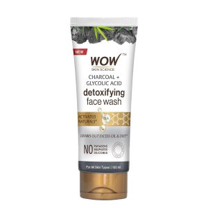 WOW Skin Science Wow Activated Charcoal Infused With Activated Charcoal Beads No Parabens & Sulphate Face Wash (100Ml)